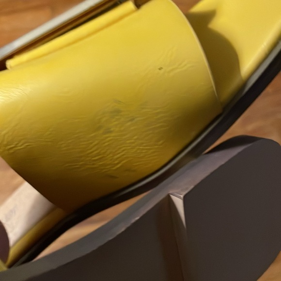 Charming Lady Slides - Picture 8 of 9